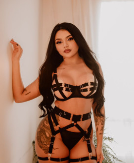 LOREN VIP